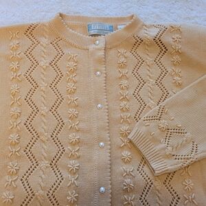 Beautiful Vintage Cardigan in 100% Cotton